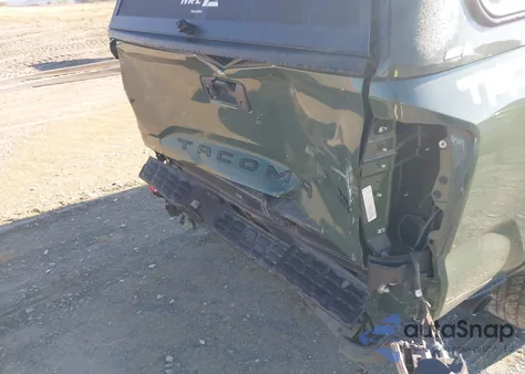 2021 Toyota Tacoma Trd Sport z USA, uszkodzony, nr VIN 5TFAZ5CN3MX102050